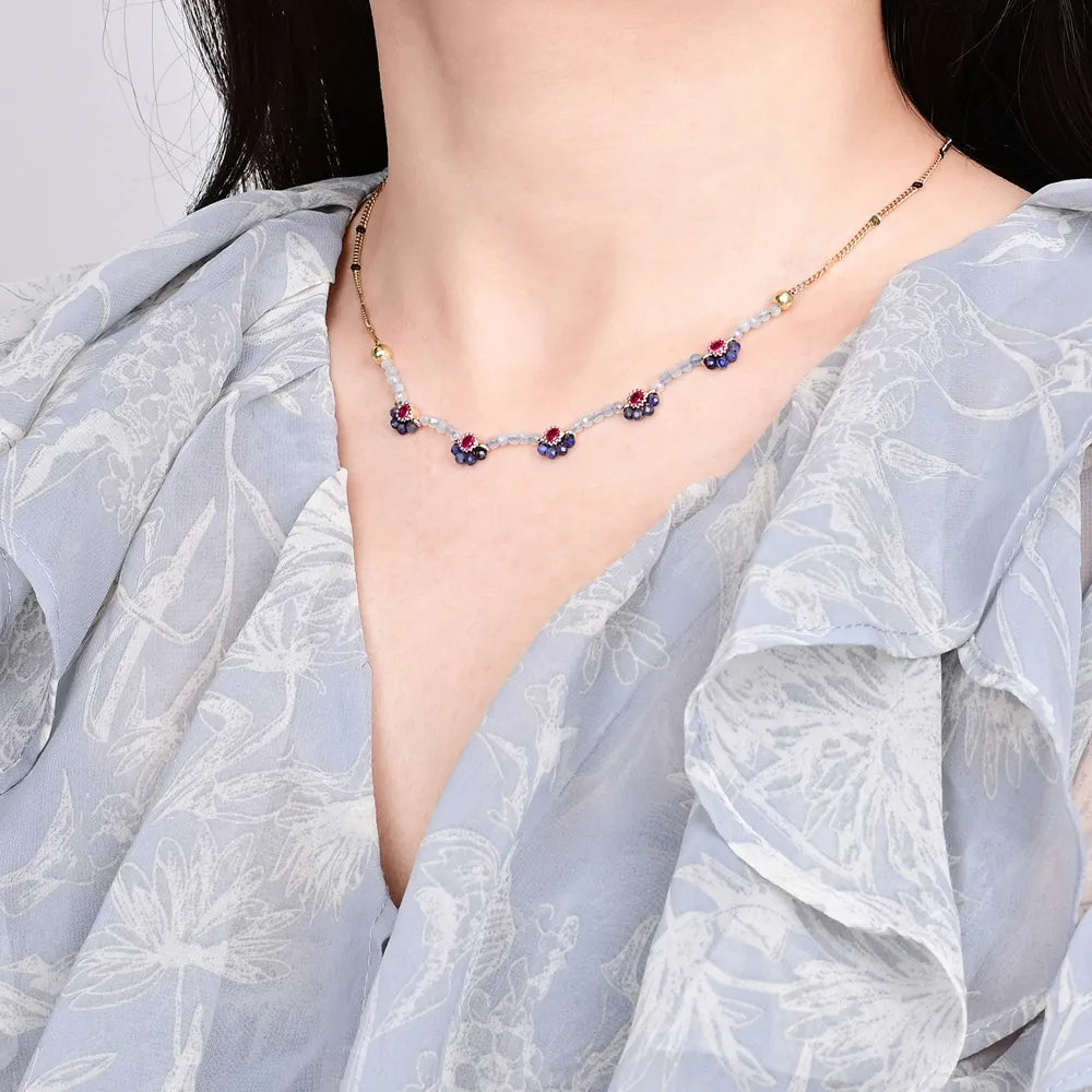 Himmlische Blüte Halskette mit Opal und Sodalith