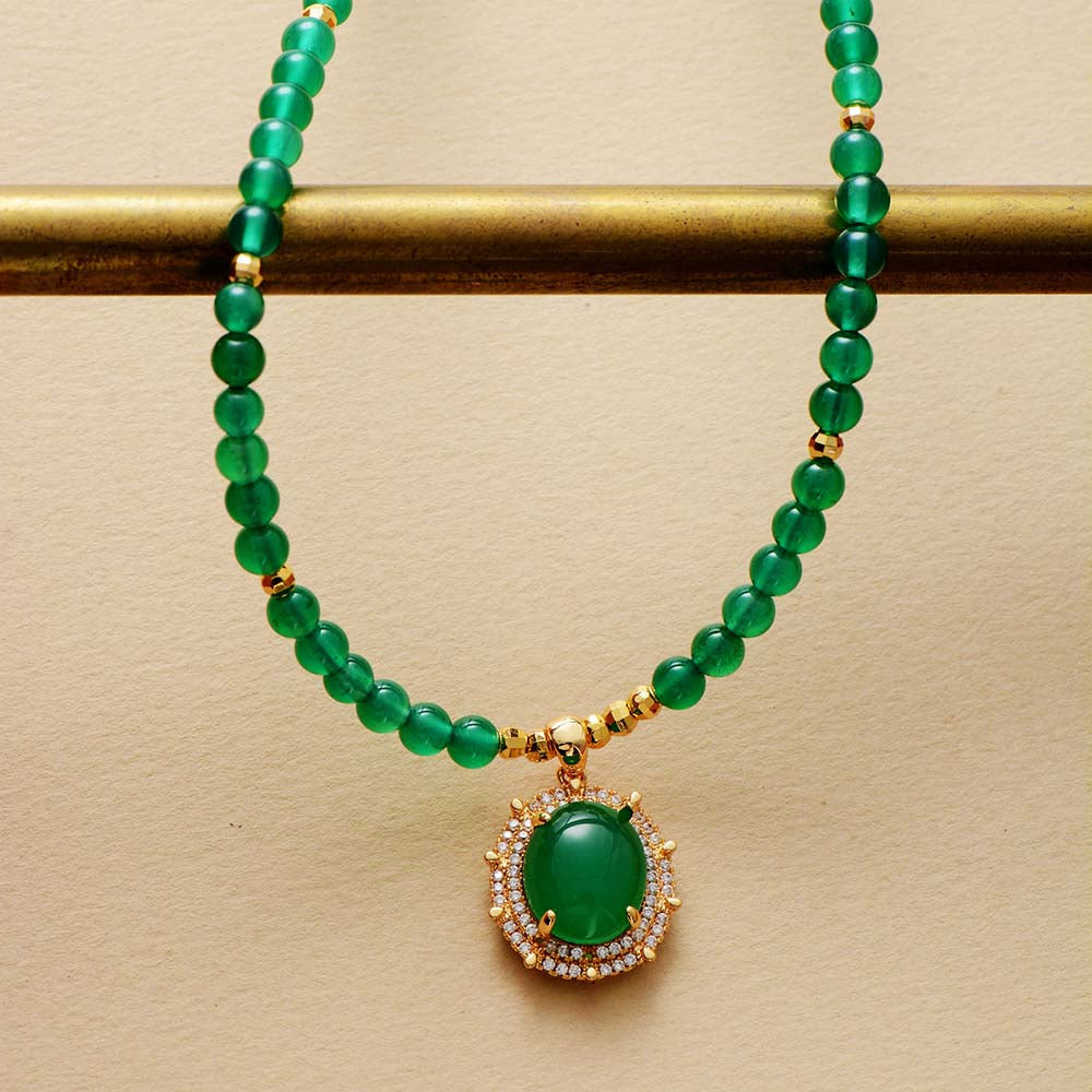 Onyx Perlenkette Mit Grünem Glanz